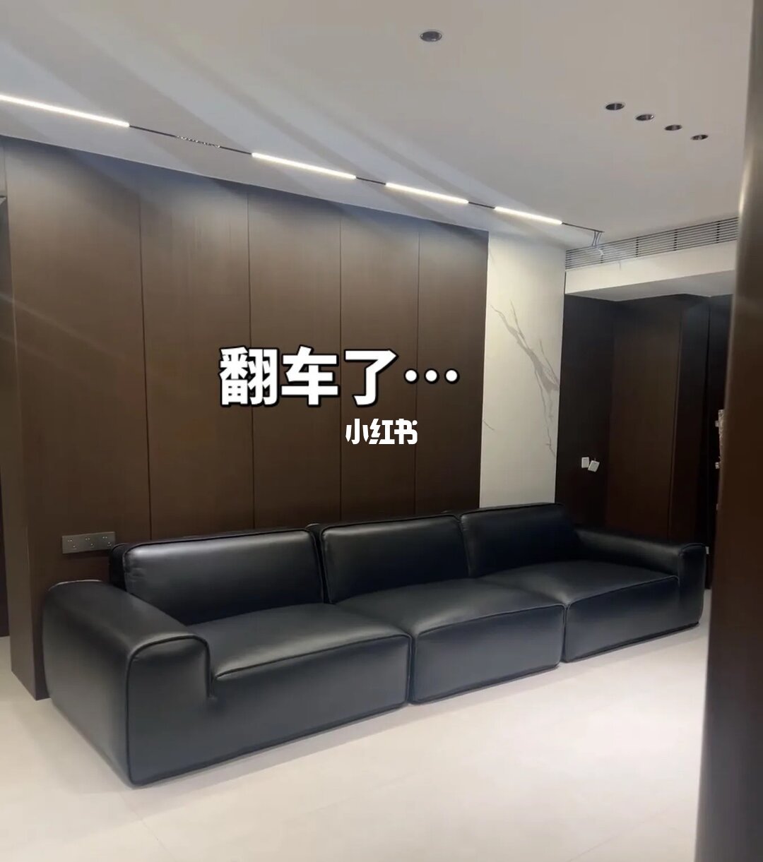 12万装出高级感、50万丑到睡不着：扒完3平台140多篇意式极简帖和90多条评论，抄作业的门槛是这5个装不出来的硬件