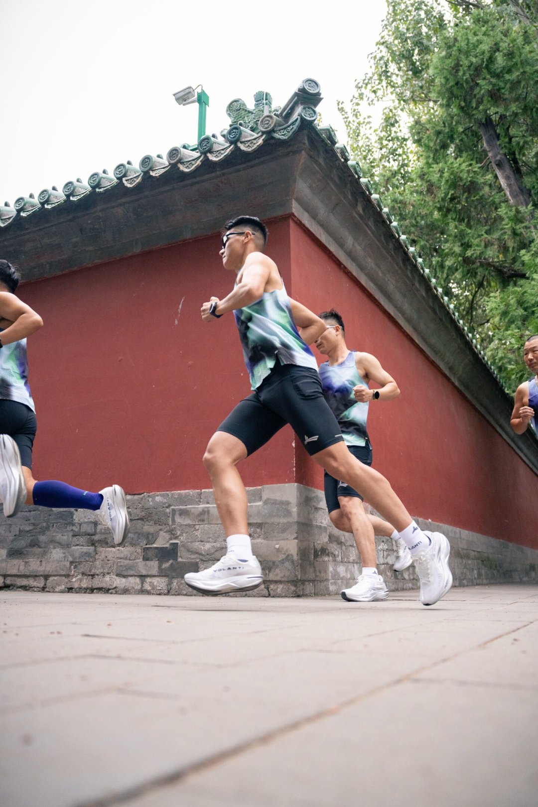 北马天马6万人冲线后，卡在同一个岔路口：排酸跑，还是躺平？
