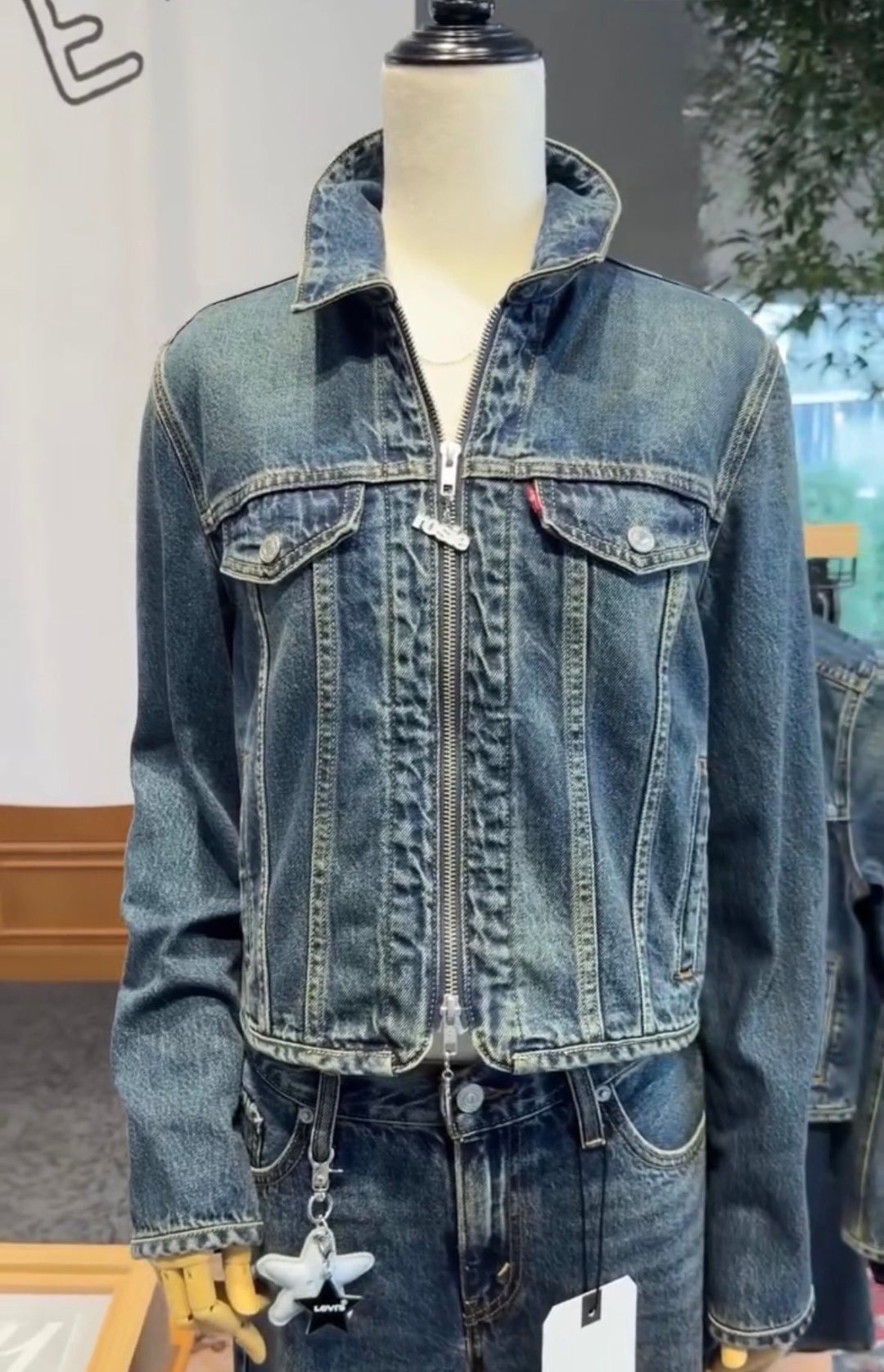 Levi's × ROSÉ联名已到店，但