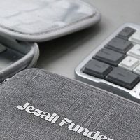 硬壳防护，带着分体键盘到处码字