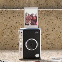 显影之前，创作已发生｜富士instax mini Evo 2™全新上市