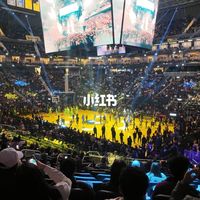 库里8中8又破最老纪录！主场观赛抢票与周边选购攻略
