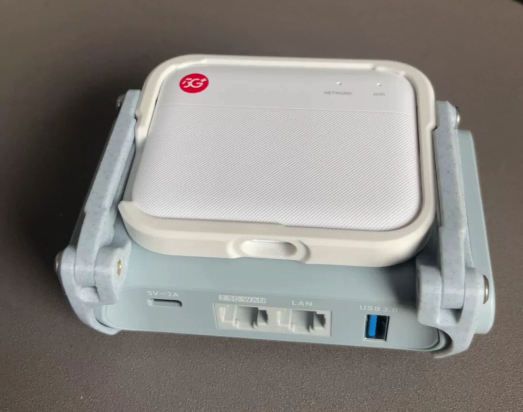 随身WiFi刷OpenWrt火了:20块的图一乐,450的别上头