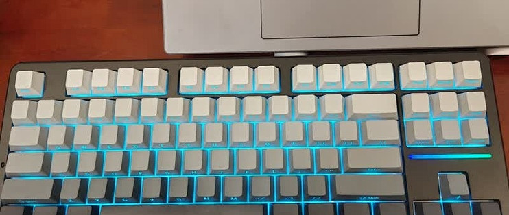百元渐变侧刻键盘实测