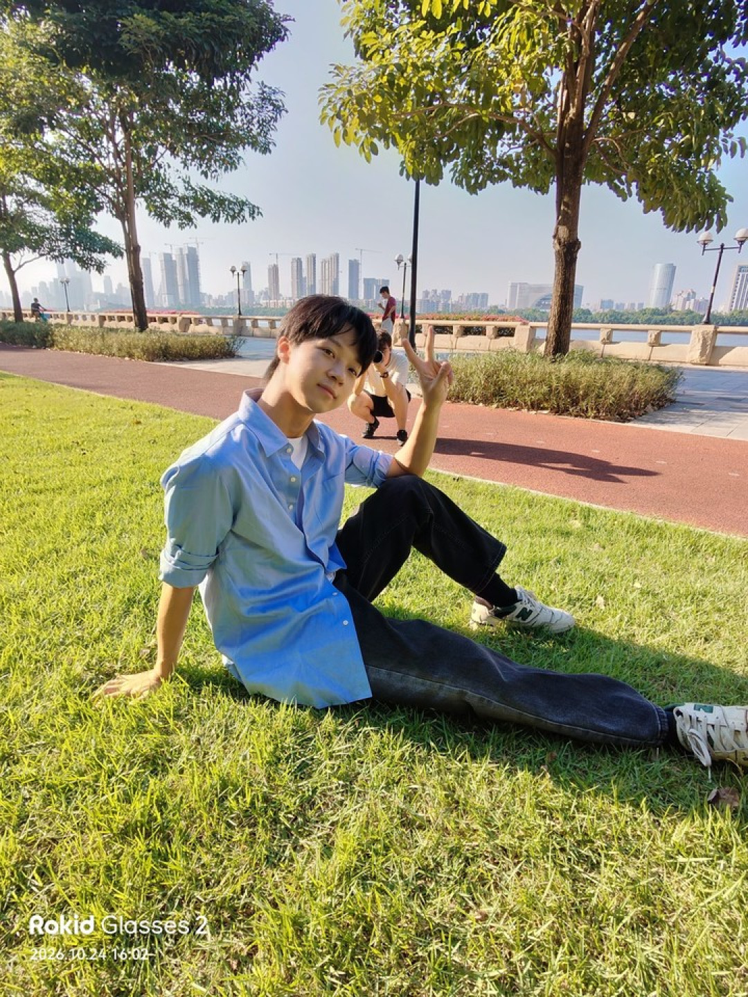 Rokid Glasses 2 首发体验:让不戴眼镜的我,习惯戴它出门