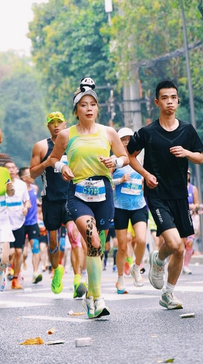 飞比特跑鞋