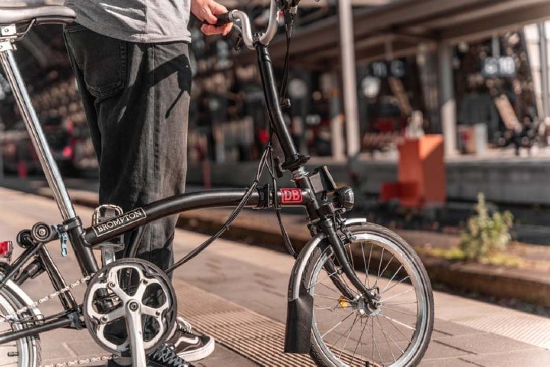 小布租赁柜落地西岸:一天250元租到「伦敦46块」的Brompton,这笔租还是买的账,我按三类人算清了