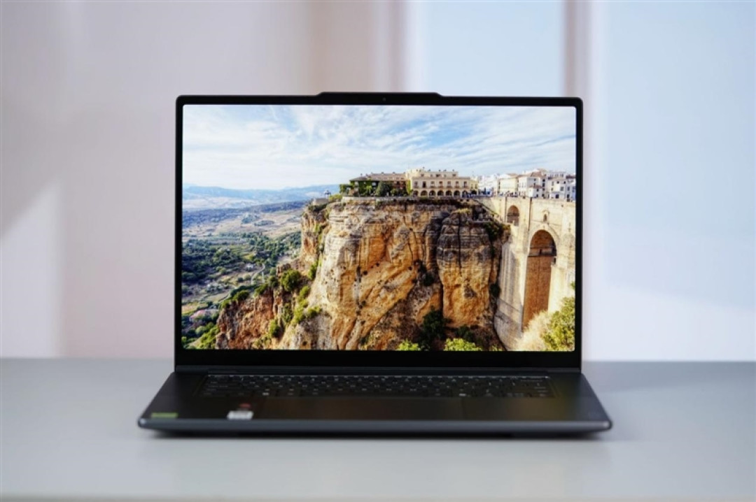 RTX Spark的一小步，NVIDIA PC 的一大步！联想YOGA Pro 15 RTX Spark评测