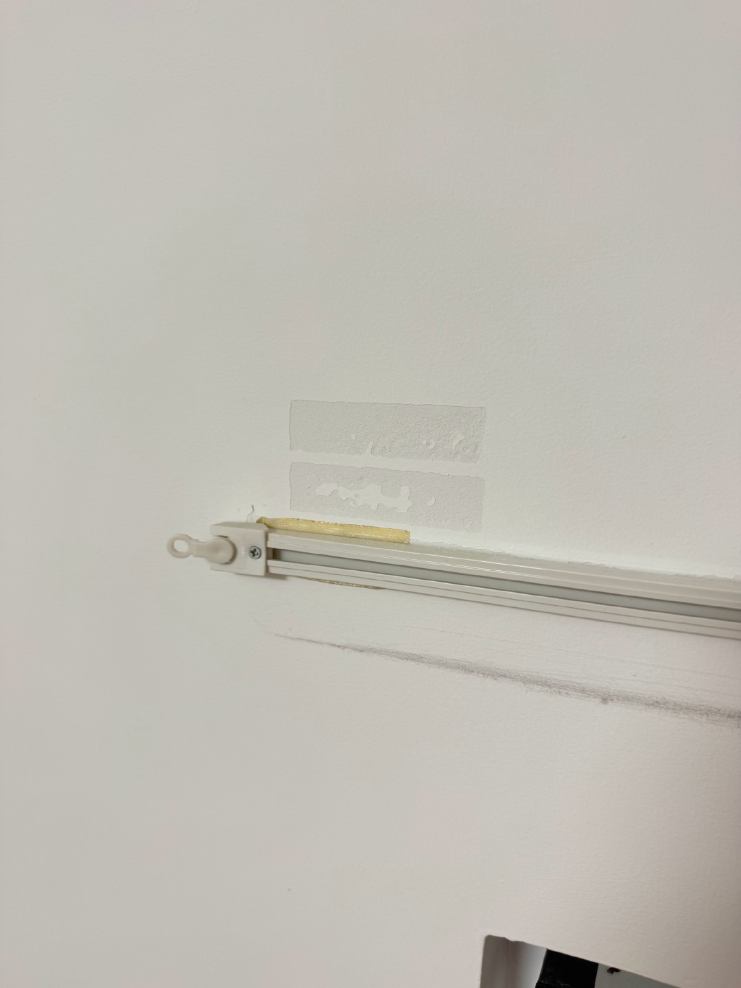 墙皮破了别急着叫师傅：先分清这4种情况，再决定怎么修