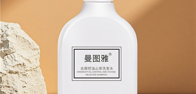 早晨洗头下午就油的上班族，顽固头屑反反复复控油去屑可以这样选