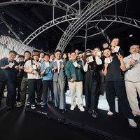 70台iPhone围成一颗球，影视飓风升级版子弹时间能平替传统影棚吗？