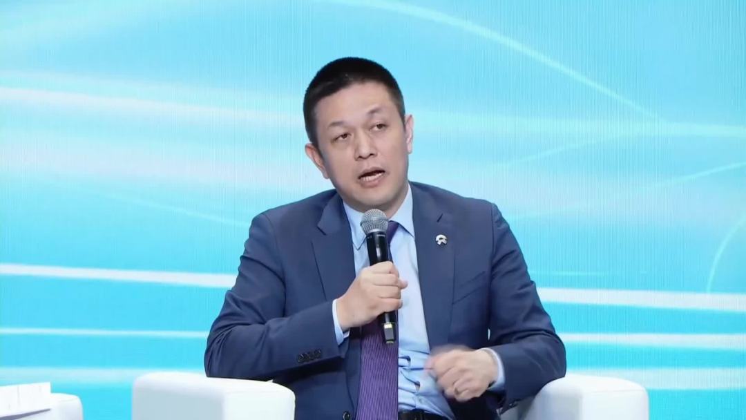 智驾比人开车安全8倍？先问跟谁比