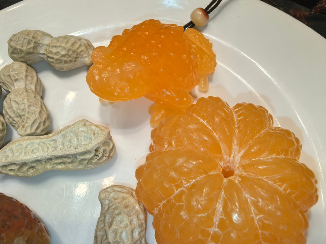 浇了热水就“活”了：年轻人流行把茶宠当桌面搭子，新手容易买错号