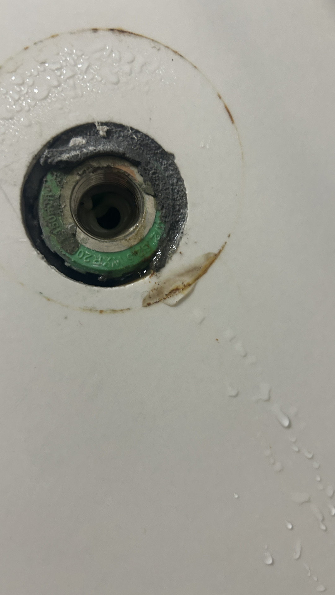 恒洁暗装花洒刷屏门店帖：对完种草与5篇翻车帖——雷不在花洒里，在墙里那1.5厘米和一次没做的交底