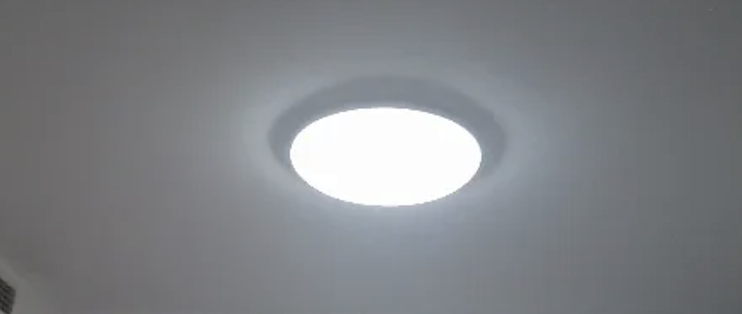 家用节能灯一般多少瓦合适？别只看功率，选对亮度才省电又舒适