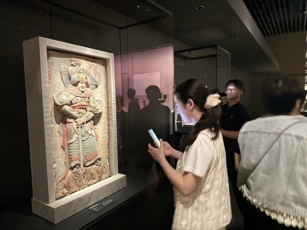 『开馆前撤掉青铜特展』撞上『开馆票秒空』：深圳前海博物馆首访党，动身前先把票、价、动线、窗口这四本账对完