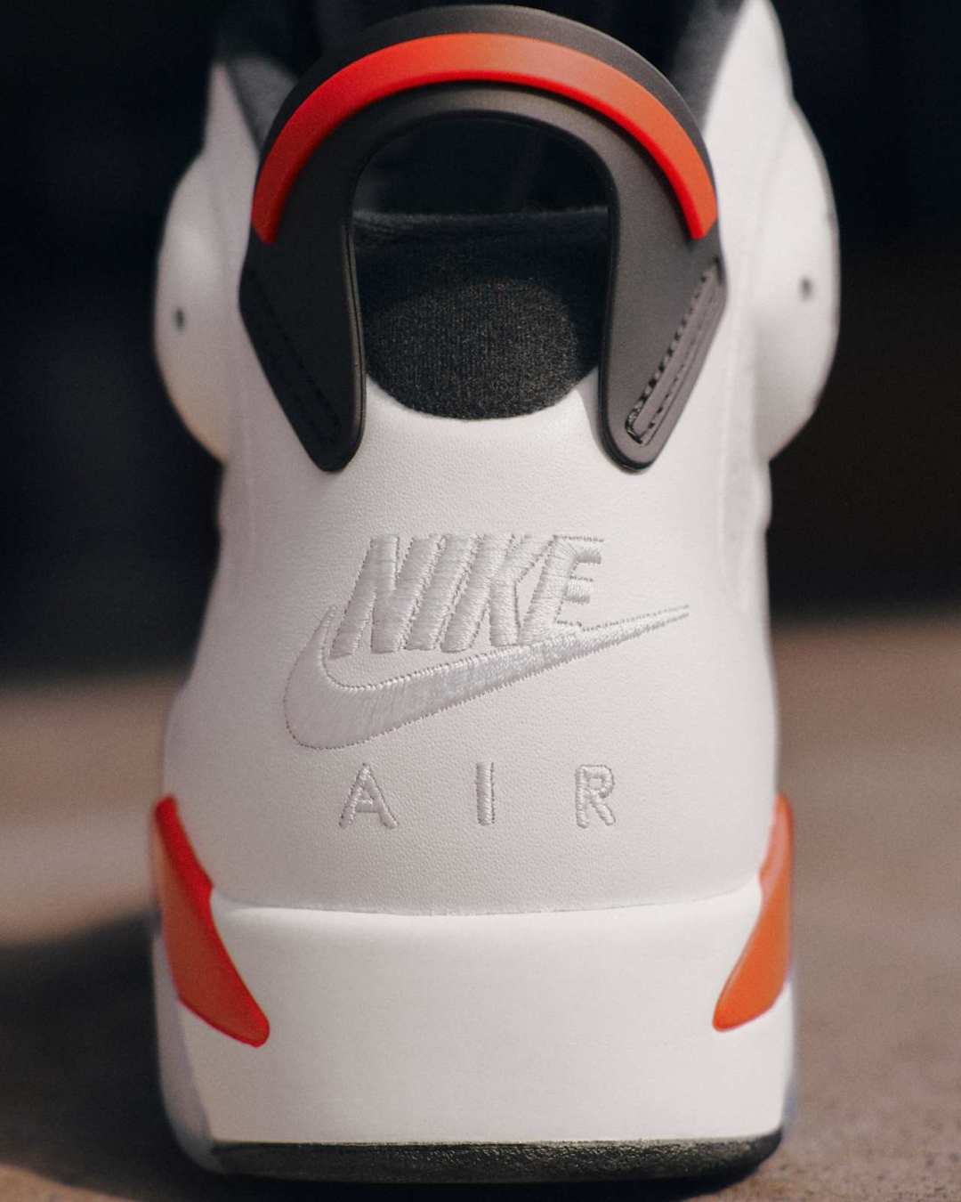 樱木AJ6时隔12年回归：后跟的Nike Air回来了，你还冲吗？