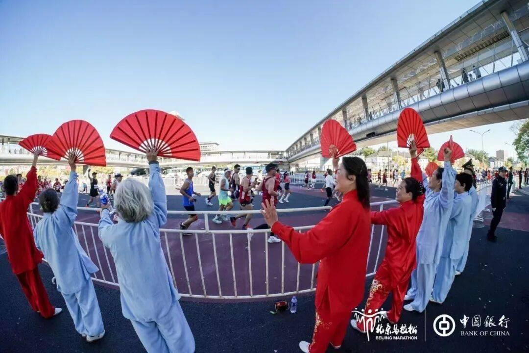 北马跑回国内第一、却没站上主领奖台:李大林这场的数据,大众跑者抄这四条就够了