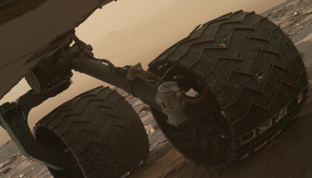 工作满5000个火星日：设计寿命2年，好奇号在火星硬上了14年班