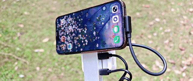 买不起iPhone18Pro，老iPhone秒扩8TB，只需要一个手机支架