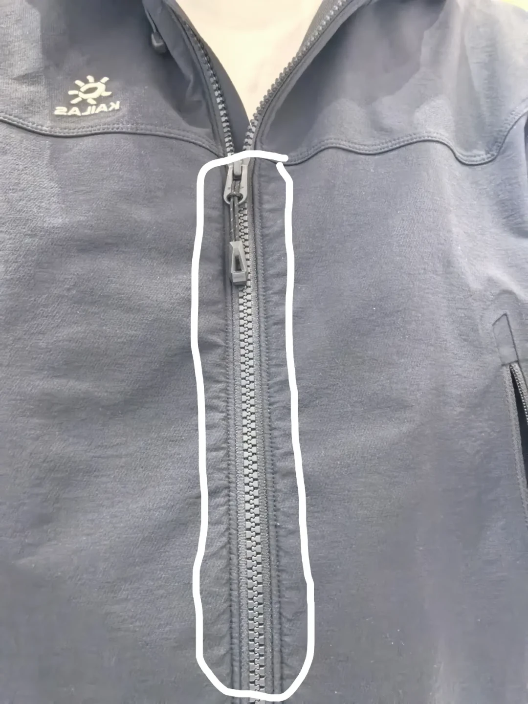 户外外套不是穿旧的:一半是洗坏的,一半是放坏的