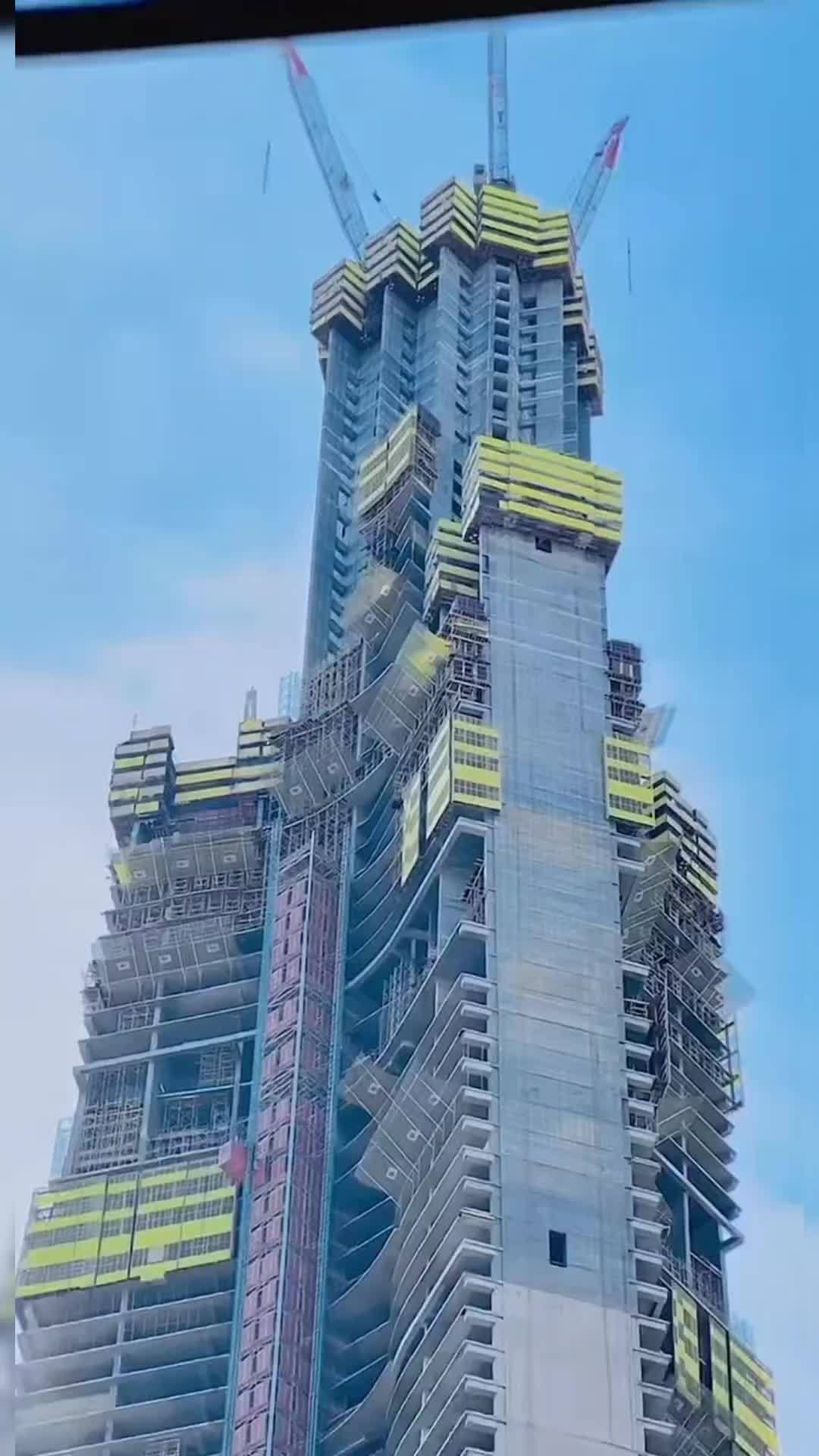 利雅得机场遇袭停摆15天后复航，胡塞仍不放过：寒假跨年想去沙特的，先把这三件事想清楚