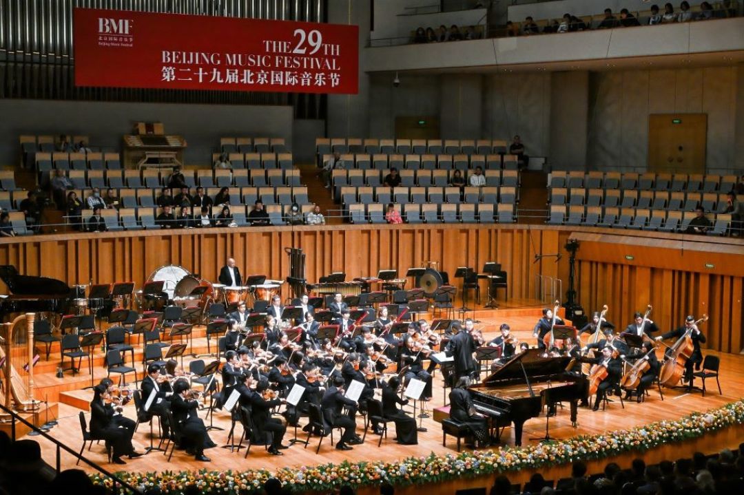 「强实名20分钟就告破」撞上「开演前3天官方定点释票」:年末抢票党,先把货源、成本、退路这三本账对完