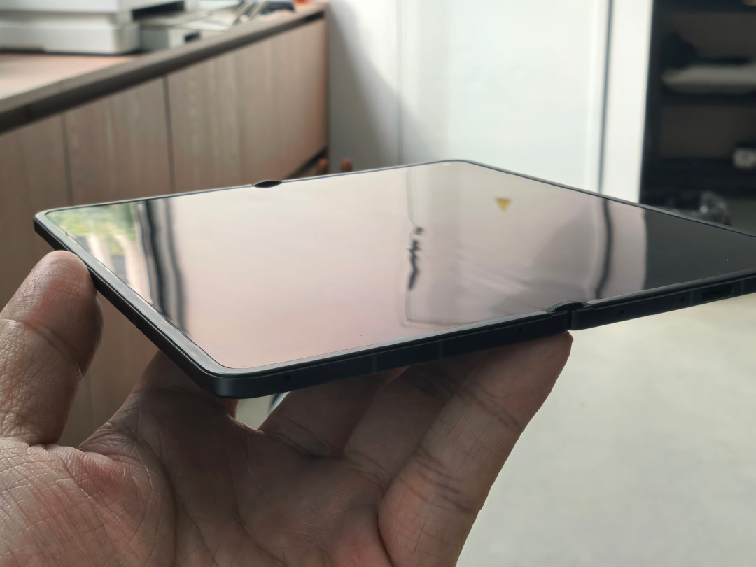 折叠屏寿命表和iPhoneDuo破发撞在同一周:N6的