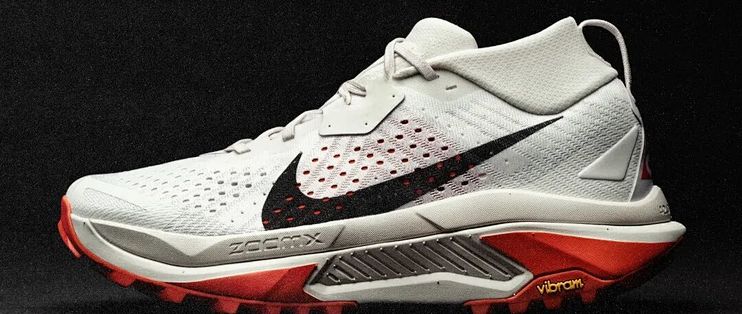 Nike ACG Zegama 越野跑鞋：ZoomX 垫在脚底，图的是跑得久不是跑得快