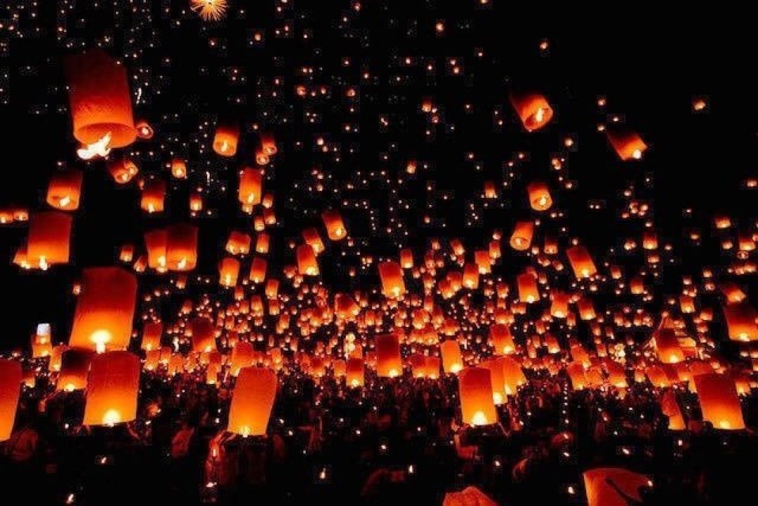 清迈天灯节进入27天倒计时:门票最高14900泰铢、酒店翻3倍起——付费还是白嫖、买哪一档,这篇一次算清
