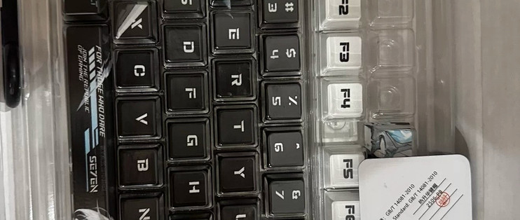 换了把七百块的磁轴，我才知道以前打FPS有多“粘手”