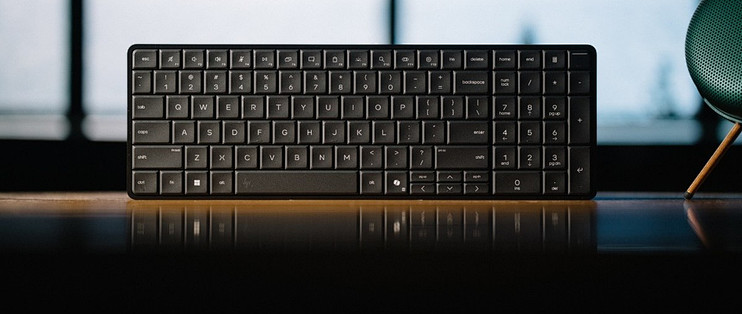 HP EliteBoard G1a评测：一块“键盘”走天下，移动办公新思路