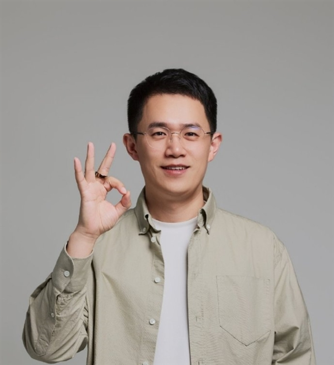 王腾回应ISHO首款产品价格:定位介于小米与华为之间