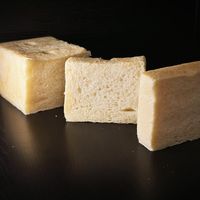 面包出炉还胖着，倒出来就塌了：问题多半不在最后那一下