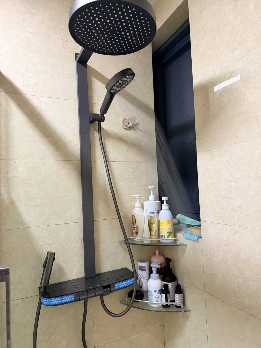 欧琳花洒水小、有人半年就漏水：先分清节水片、胶圈和安装的锅