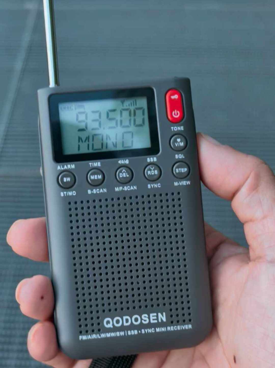 被整个收音机圈追着买的小机器:第二批补货上架,买不买先看这三件事