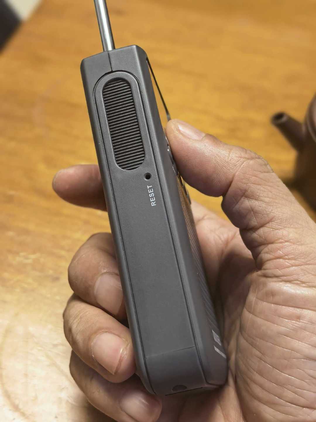 被整个收音机圈追着买的小机器:第二批补货上架,买不买先看这三件事