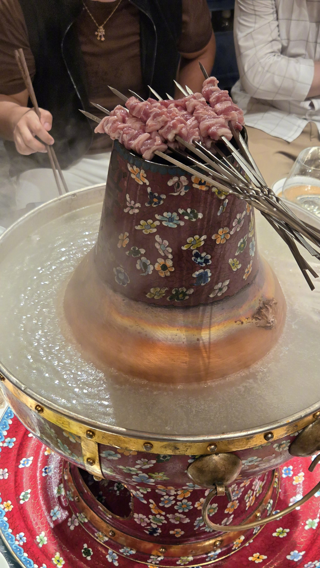 同样叫羊肉卷,20块一斤和75块一斤:立冬涮锅前,先看清三行字
