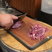 同样叫羊肉卷，20块一斤和75块一斤：立冬涮锅前，先看清三行字