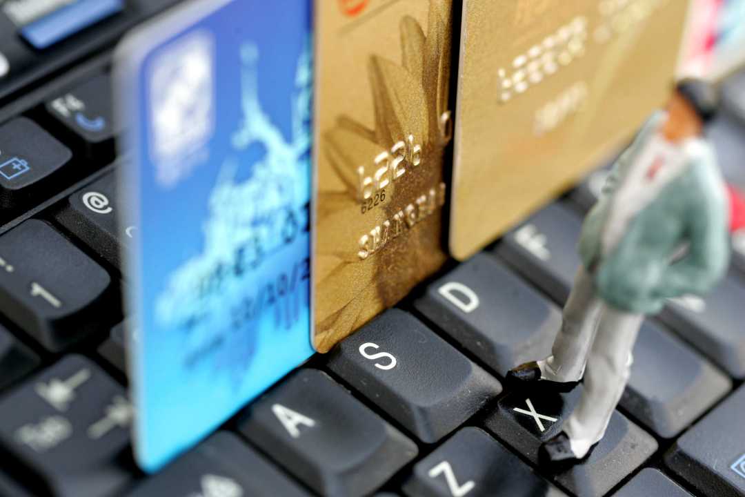 扣钱从不知情，退钱讨价还价：你的浦发账单里有三笔账要查