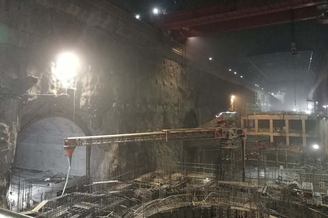 西卡防水：墙刚、地柔、Total是一包界面剂——开桶前把这份型号账看完