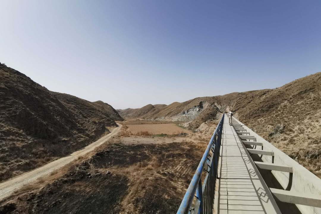 西卡防水：墙刚、地柔、Total是一包界面剂——开桶前把这份型号账看完