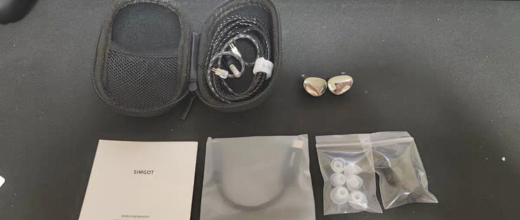 兴戈EG280双单元电竞耳机沉浸体验游戏