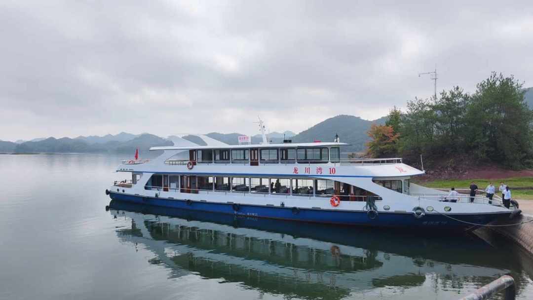 11月免票潮撞上首个全国秋假潮:人文玩家的三本账,我一次排完