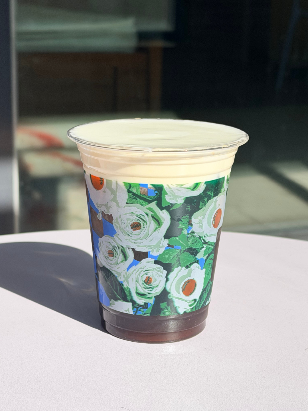 试了半年新品全踩错，评论区递过来的答案还是那颗KAFA：拉瓦萨一颗豆、六杯饮品和它的口碑边界