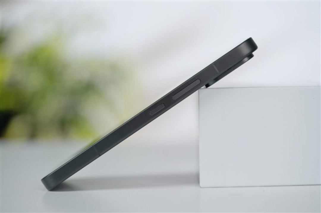 小米第一次10000mAh!REDMI K100图赏