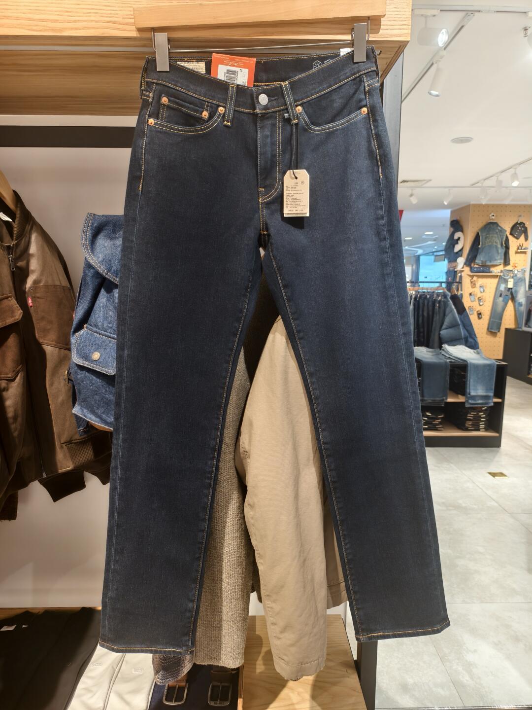 Levi's冬暖系列:暖是真的,但尺码的坑比冷空气更狠