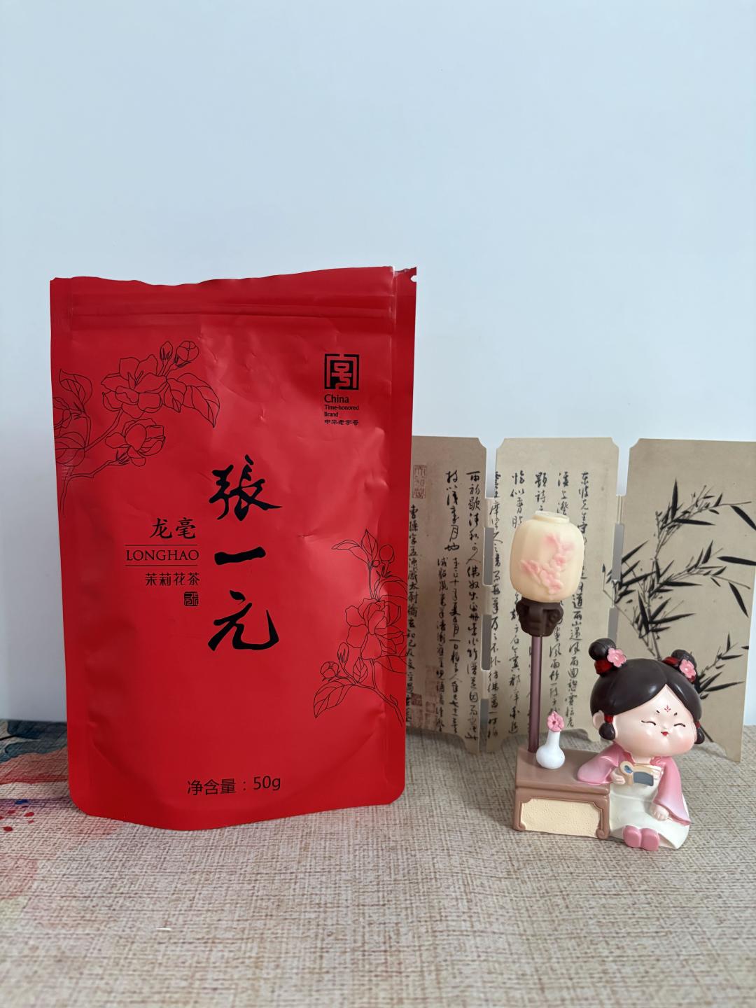 张一元茉莉花茶：158元一罐，1200元一斤，差在哪