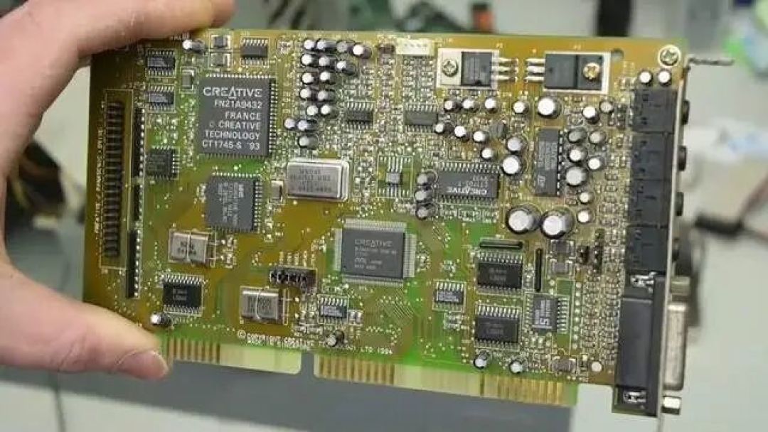 穿越30年,重装童年的第一台电脑:奔腾MMX+32MB内存+S3显卡玩《极品飞车》