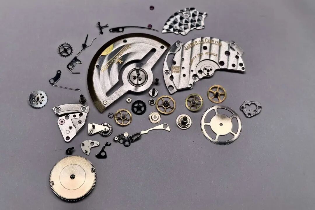 劳力士扎实耐用?百达翡丽更高级?宝珀更良心?这些备受追捧的好表全靠它!据说有它的帝舵很无敌…
